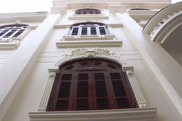 Được biết, căn biệt thự đôi này được xây dựng trên diện tích đất hơn 600m2.