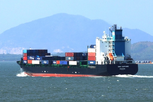 Tàu Sima Sapphire (loại tàu chở container) gây tai nạn làm 8 người chết và mất tích trên biển.