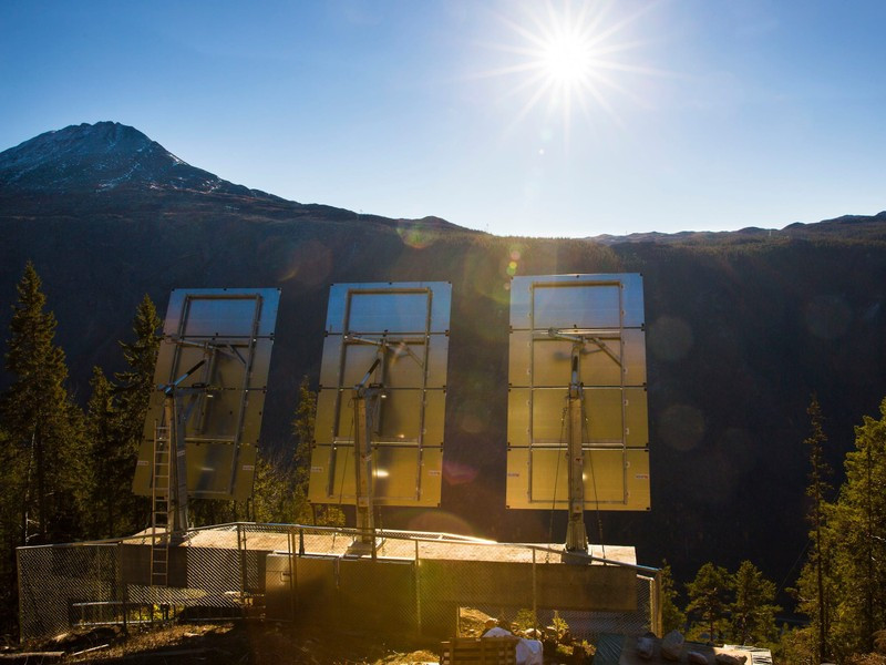 Nơi người dân tự tạo ra "mặt trời". Theo Business Insider/Themind Circle.