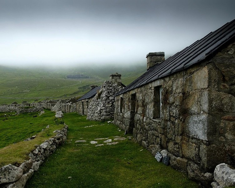 Quần đảo St. Kilda là minh chứng về truyền thống tự cung tự cấp trong điều kiện khắc nghiệt và biệt lập của người châu Âu trong suốt 2 thiên niên kỷ.