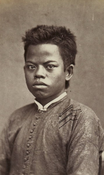 Một cậu bé quý tộc Campuchia.