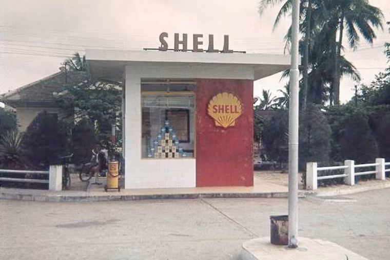 Trạm xăng của hãng Shell tại Huế.