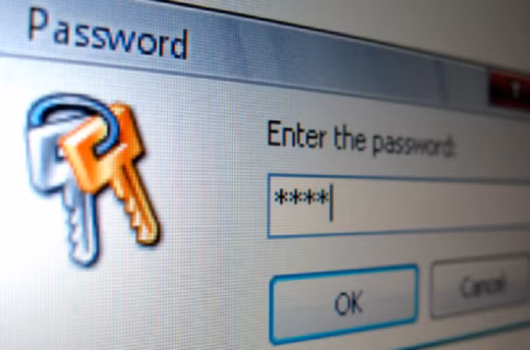 Trong thời buổi an ninh mạng đang là một trong những vấn đề nóng hổi nhận được nhiều sự quan tâm của nhiều người, khó ai có thể tin rằng có những lý do rất “không tưởng” làm cho tình hình này trở nên trầm trọng hơn. Theo một danh sách điều tra các mật khẩu tệ hại nhất thực hiện bởi SplashData, “123456” hiện là mật khẩu thông dụng và tệ hại nhất được dùng trong năm vừa qua. Năm ngoái, vị trí quán quân đã thuộc về mật khẩu “password”.