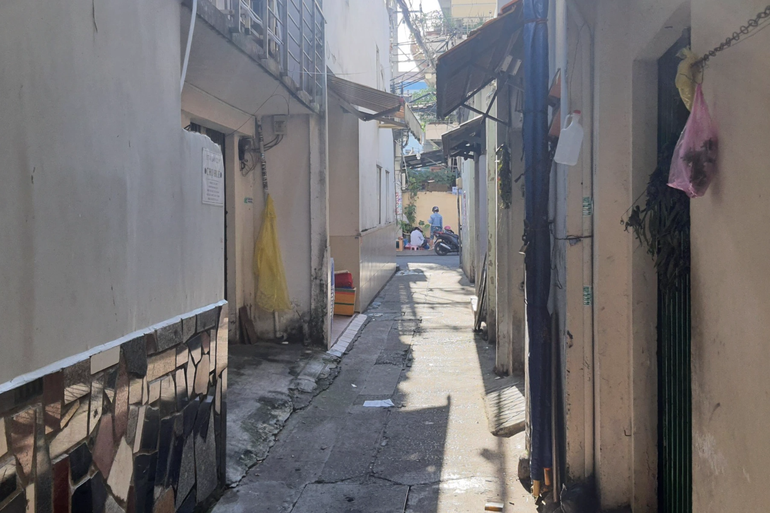 Mau thuan trong viec di tieu, phu nu 59 tuoi dam chet nam thanh nien