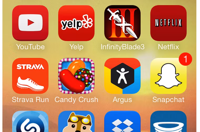 Liên tục bị thoát ra khỏi ứng dụng. Nhiều người dùng đã gặp phải tình trạng liên tục bị thoát ra khỏi các ứng dụng, điển hình là Mialbox và Snapchat. Mailbox cho biết Background Refresh trên ứng dụng này là nguyên nhân của tình trạng khó chịu trên. Với việc cập nhật phiên bản mới, tình hình có vẻ đã khá lên.