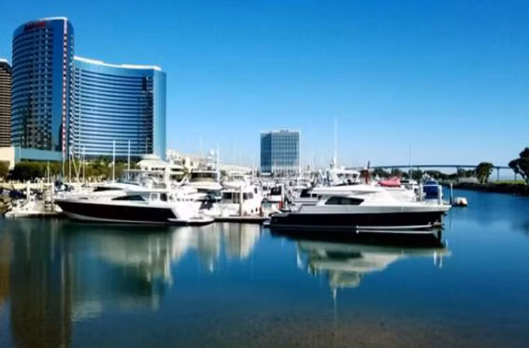 Máy tính bảng có camera 6,7 Mp cho hình ảnh vô cùng sắc nét. Nó được bán với giá 9,5 triệu đồng