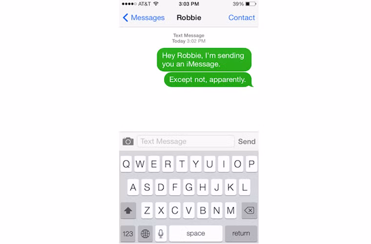 Cạn kiệt pin. iOS7 khiến người dùng phải "kêu trời" vì “ngốn” pin quá nhiều. Nếu bạn dùng iOS 7 trên iPhone 5S, vấn đề có vẻ như bớt trầm trọng hơn, nhưng nếu bạn dùng hệ điều hành mới trên iPhone 5 thì quả là một thảm họa!