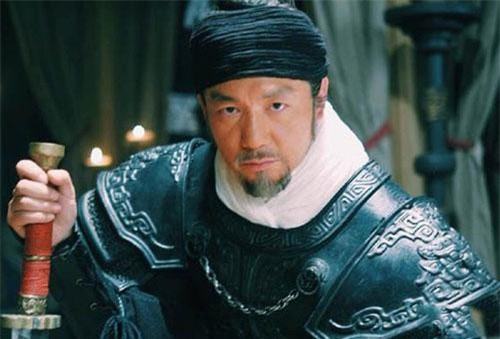 Năm 260 TCN, Bạch Khởi được Tần vương chỉ định tham chiến ở Trường Bình và giành chiến thắng lớn trước quân Triệu, chấm dứt cuộc chiến mà quân Tần đã sa lầy trong hơn 2 năm.