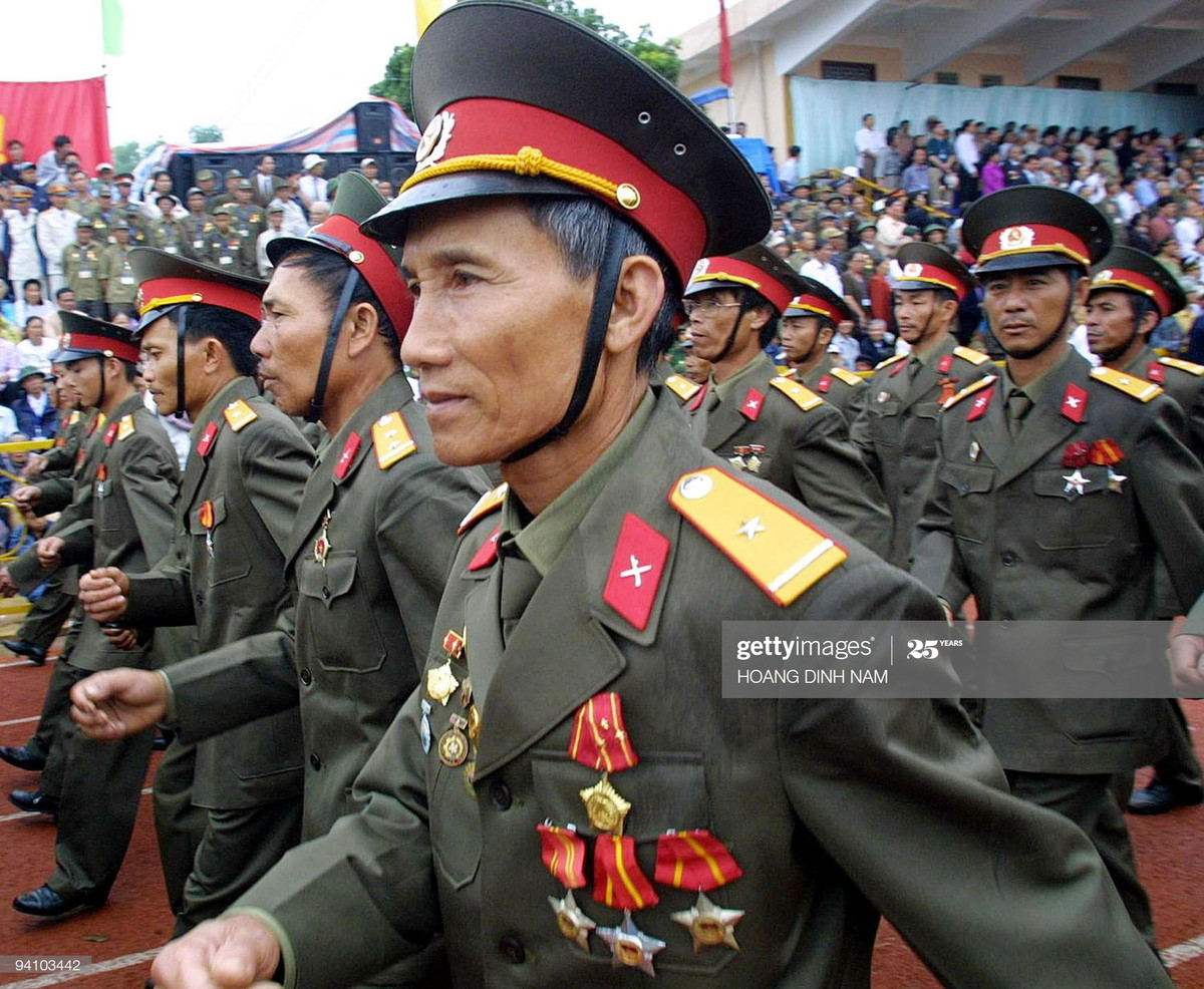 Cuu chien binh Dien Bien Phu nghen ngao khi quay lai chien truong lich su xua-Hinh-2