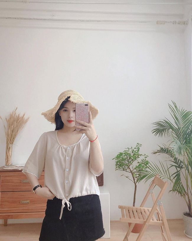 Thảo Nari có gần 300.000 lượt theo dõi trên Facebook.