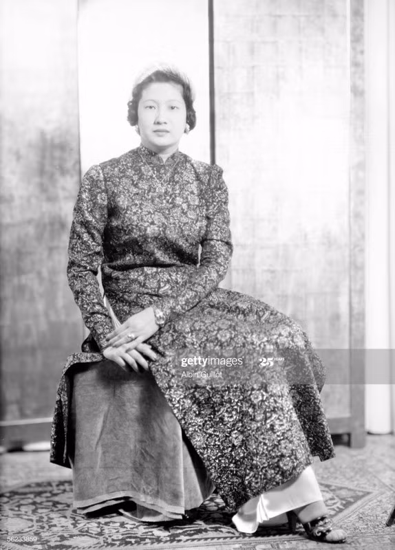 Một bức ảnh chân dung của Nam Phương Hoàng hậu năm 1949.