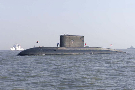 Tàu ngầm Kilo Project 877EKM INS Sindhurakshak (S63).