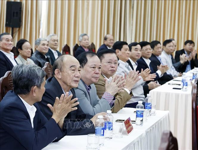 Các đại biểu tại buổi gặp mặt.