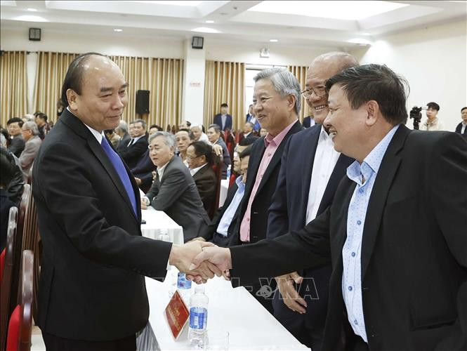  Chủ tịch nước Nguyễn Xuân Phúc và các đại biểu.