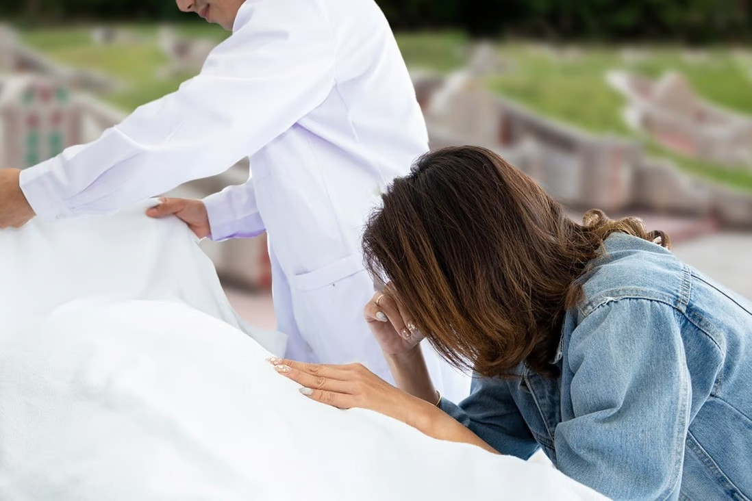 Benh vien Trung Quoc phai boi thuong vi trao nham thi the benh nhan