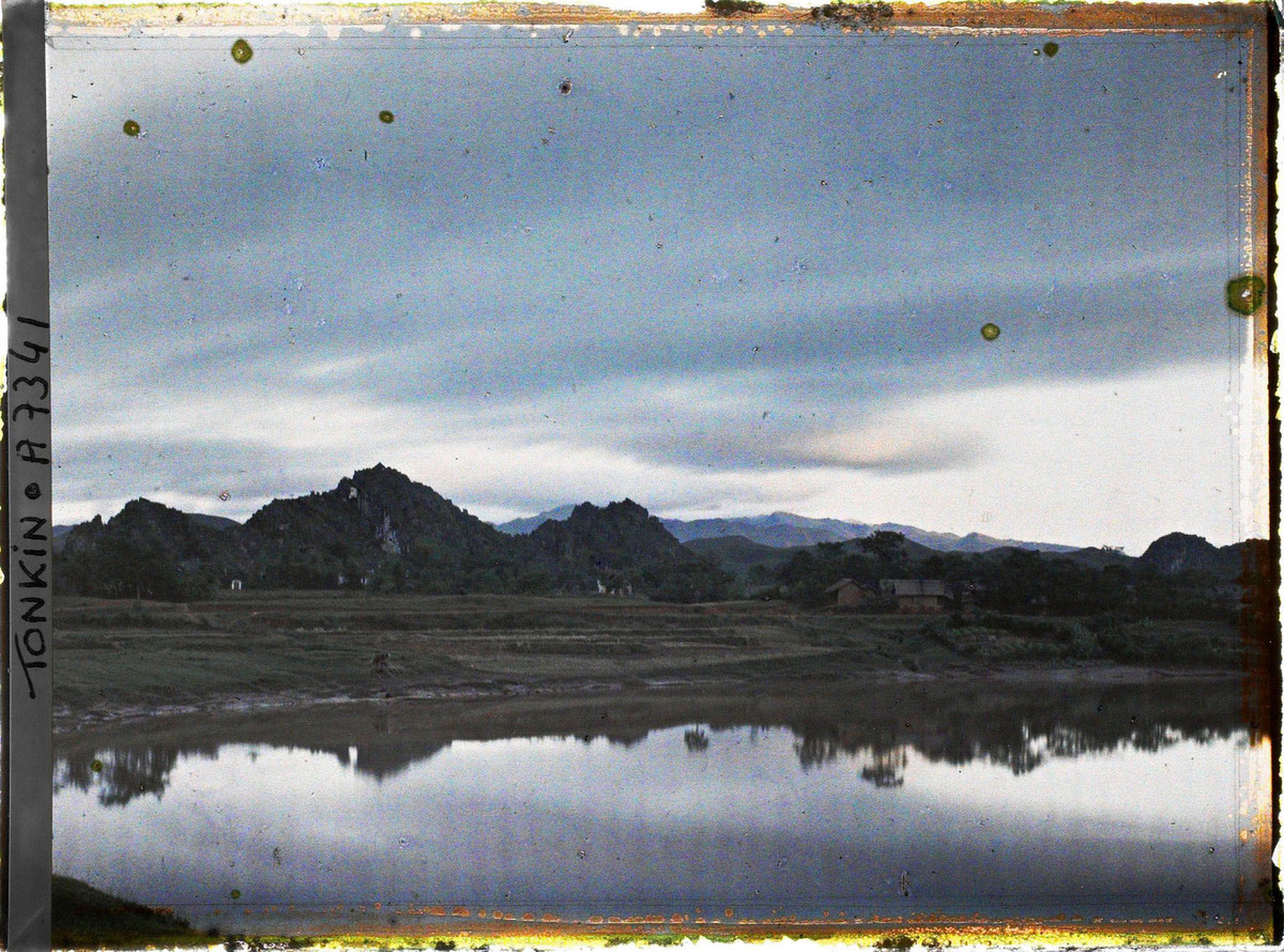 Phong cảnh ở ngoại vi thị trấn Lạng Sơn.