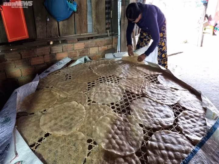 Lang banh trang nuc tieng 500 nam o Da Nang-Hinh-2