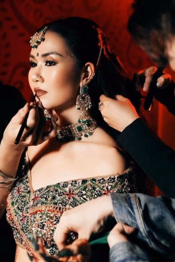 Vo Ha Tram 'bo toan than' vi cau hoi cua chong