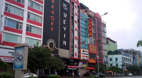 Phố hát Trần Thái Tông chẳng mấy ai đến trong ngày nghỉ lễ.