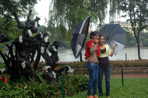 Rụt rè chụp ảnh lưu niệm