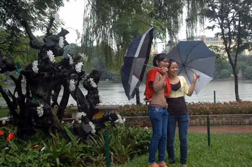 Rụt rè chụp ảnh lưu niệm