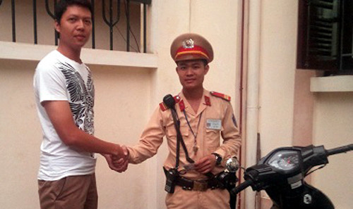 Chiếc xe tang vật nói trên là của anh Vũ Hoàng Long (SN 1990, trú tại 310 Tô Hiệu, Hồ Nam, quận Lê Chân, thành phố Hải Phòng) được đăng ký với BKS 15B1 – 164.29.