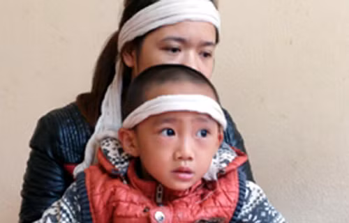 Nạn nhân Tuấn mất đi, để lại con thơ và vợ trẻ.