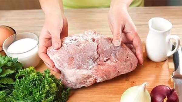 Thit lon de trong tu lanh bao lau thi khong the an duoc nua?-Hinh-2