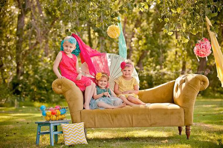 Rylie Hughey là người nhỏ tuổi nhất, trải qua ca phẫu thuật và đang duy trì hóa trị. Dù bệnh tật nhưng bé vẫn vô cùng năng động và hạnh phúc.