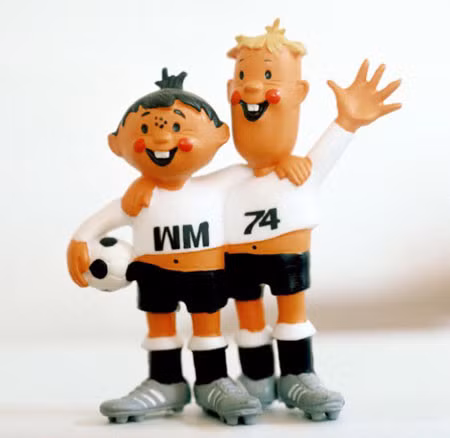 Còn đây là Tip và Tap của Đức năm 1974.