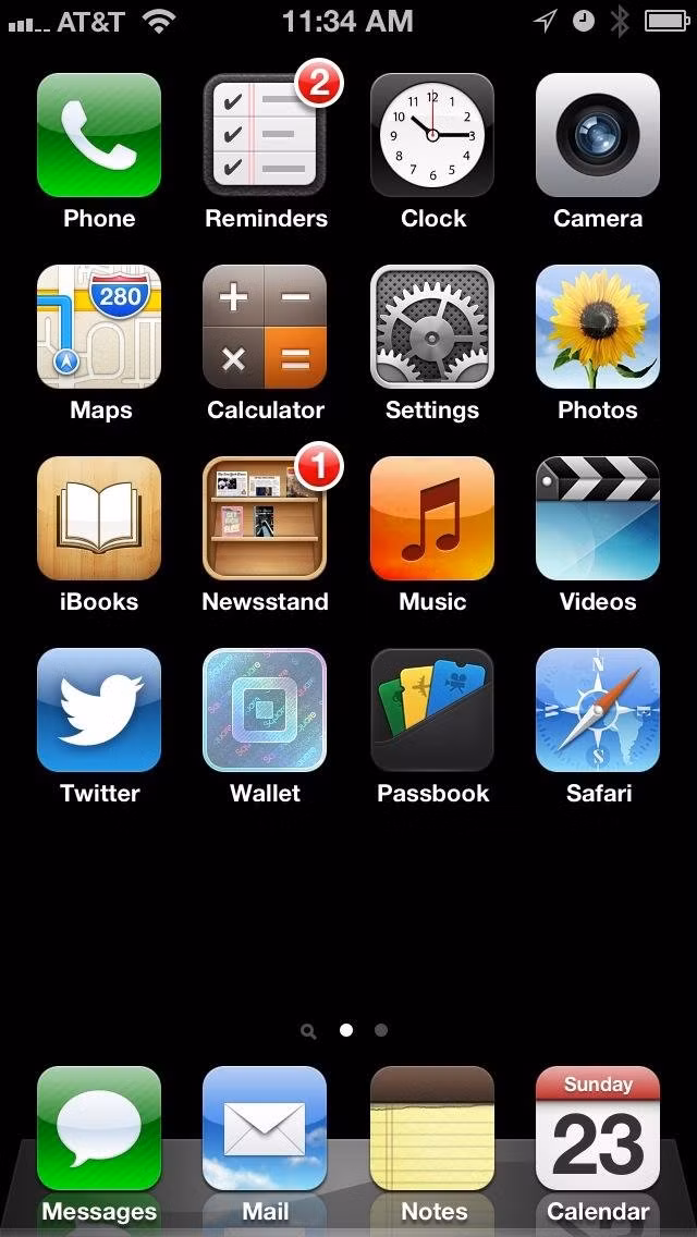 Người đồng sáng lập Twitter và Giám đốc điều hành Square, Jack Dorsey giữ những ứng dụng tối thiểu trên màn hình chủ của mình. Đó chủ yếu là các ứng dụng mặc định đi kèm với iPhone.