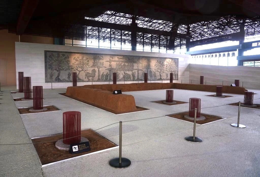 Từ năm 2015, lăng mộ Lưu Hạ biến thành một địa điểm khảo cổ quan trọng để tìm hiểu về Hán Vũ Đế. Nhà nghiên cứu Yang Jun cho hay trước khi phát hiện khu lăng mộ Lưu Hạ, có rất ít đồ tạo tác cung cấp đủ thông tin để giới khoa học nghiên cứu về Hán Vũ Đế.