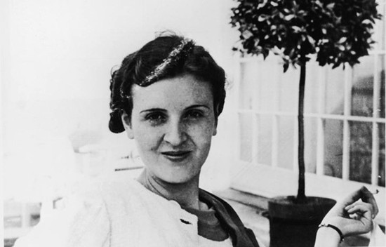 Bạn gái lâu năm và cuối cùng là vợ của Hitler, Eva Braun, từng tự tử 2 lần, nhằm thu hút sự chú ý của y. Ảnh: Getty.