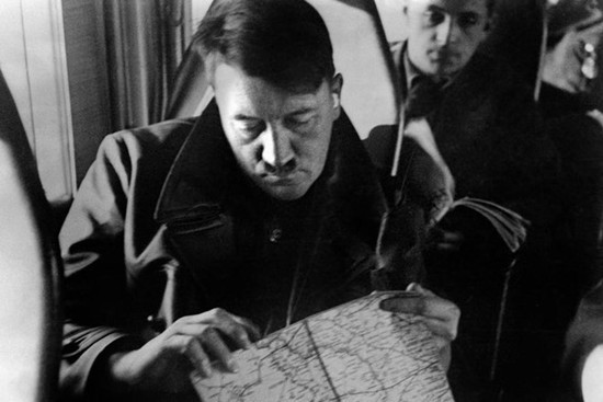 Hitler ghét nha sĩ. Y bị hôi miệng và bệnh về lợi. Ảnh: Getty.