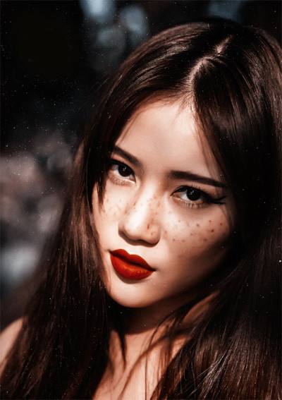 Dù vậy, cô bạn đời đầu 9x vẫn mong muốn được người xem biết đến với tên gọi và những thành quả trong công việc mà bản thân đã gây dựng được.