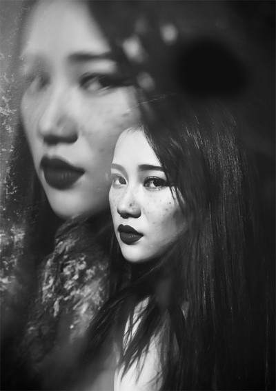 Cô bạn vui vẻ chia sẻ rằng, việc được so sánh với người nổi tiếng khiến cô bạn rất vui và hạnh phúc bởi với cô, Trương Hinh Di là nữ diễn viên xinh đẹp, tài năng. 