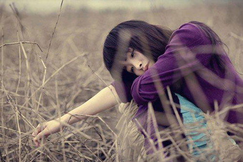 Sau một thời gian bị bỏ mặc, cô gái hết hy vọng, và quá mệt mỏi, đành nói lời chấm dứt mối quan hệ, và thế là anh bạn của cô đã đạt được mục đích.