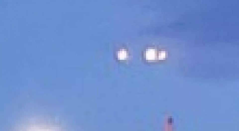Bí ẩn ngôi làng được coi là "điểm nóng UFO" Bi an ngoi lang duoc coi la