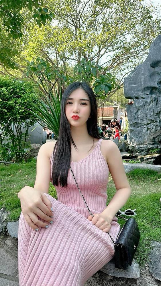 ể giảm cân một cách ngoạn mục (5kg/tháng), Thanh Bi đã có chế độ riêng cho mình.