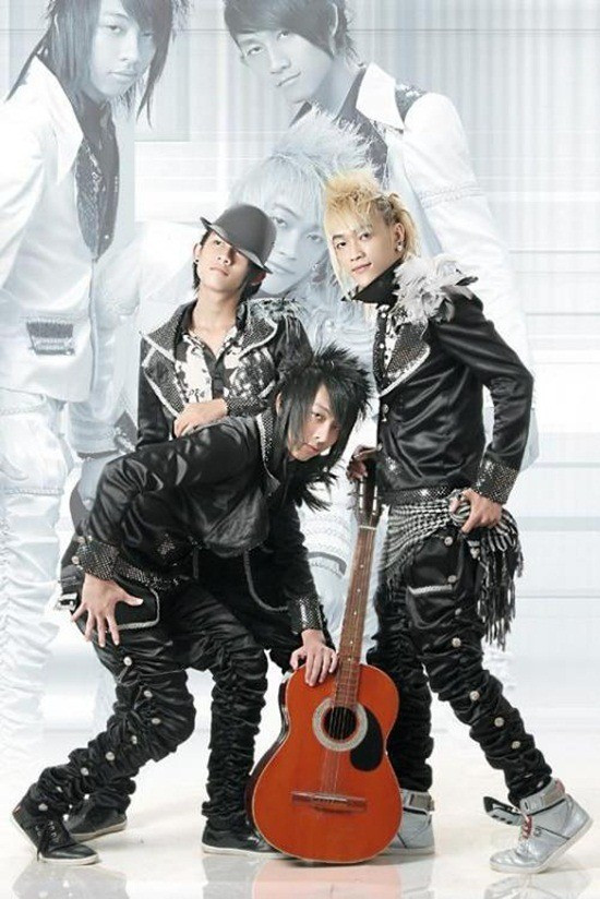 Nhom nhac bi gan mac tham hoa cua Vbiz gio ra sao?-Hinh-5