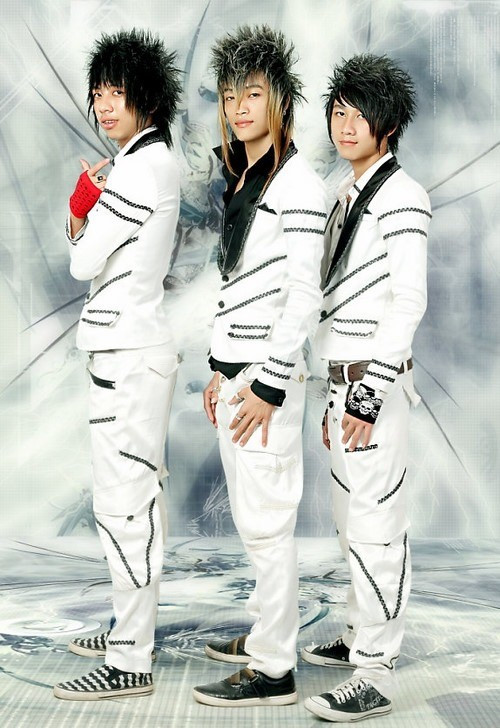 Nhom nhac bi gan mac tham hoa cua Vbiz gio ra sao?-Hinh-7