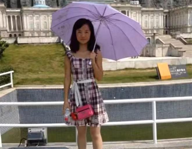 8X cai loi bo me ra nuoc ngoai lay chong Anh hon 36 tuoi