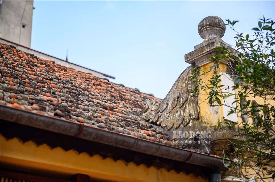 Gia đình ông Công Ngọc Dũng, cháu nội đời thứ ba của bà Nguyễn Thị An là người đang trông coi và kiêm hướng dẫn viên du lịch cho du khách khi tới thăm quan. Qua 3 lần tu sửa, ngôi nhà vẫn giữ được nguyên gốc.