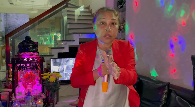 Siu Black gay sop sau scandal, lo giong hat karaoke gay ngo ngang-Hinh-3