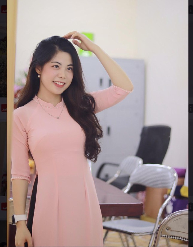 Nu sinh Hoc vien Tai chinh: 