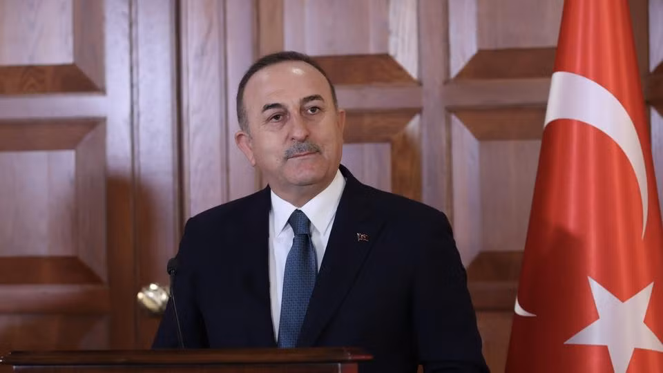 Tho Nhi Ky dong khong phan voi cac chuyen bay cho quan Nga den Syria