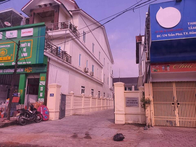 Hà Tĩnh: Xem xét kỷ luật đối với Giám đốc bị khởi tố về tội đánh bạc Ha Tinh: Xem xet ky luat doi voi Giam doc bi khoi to ve toi danh bac