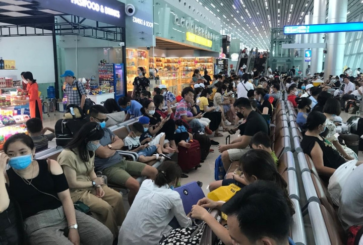 Cac hang hang khong phuc vu khach bay the nao dip nghi le 30/4-1/5?-Hinh-2