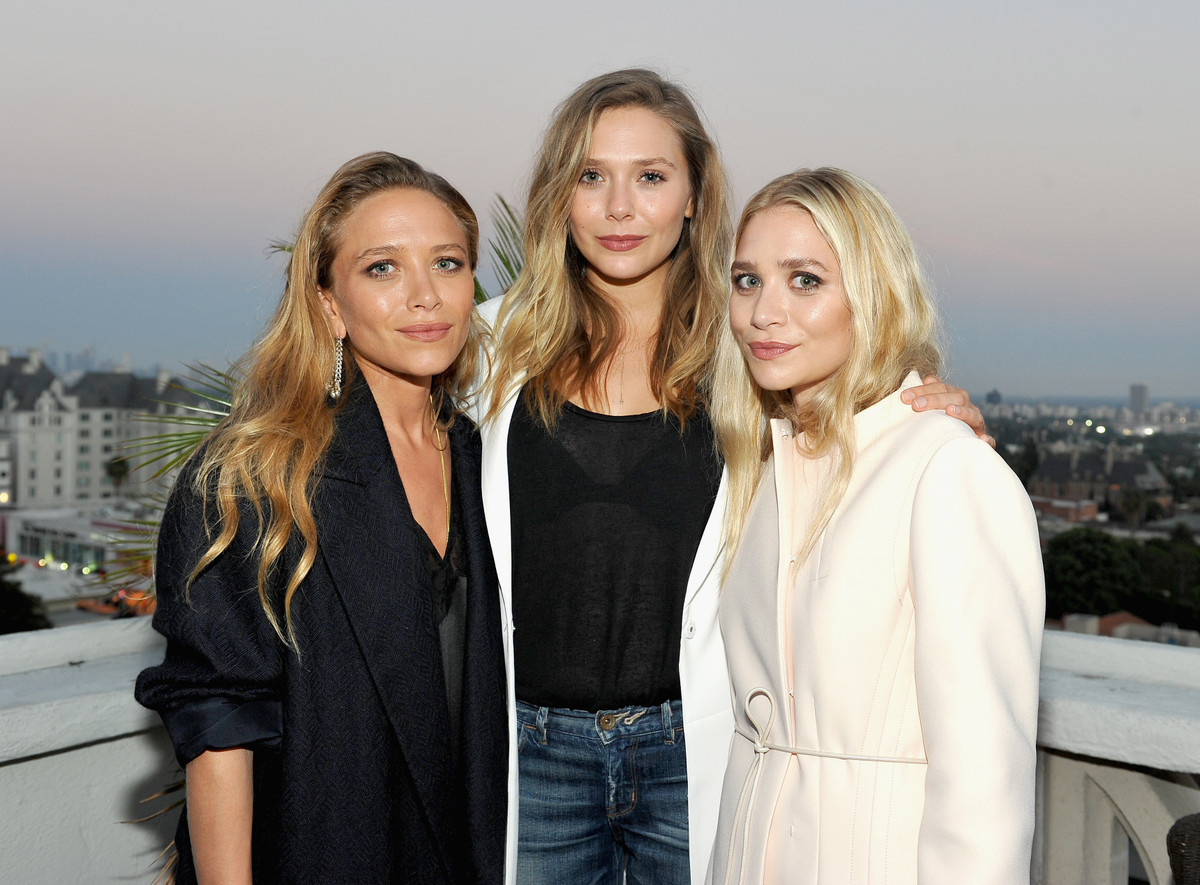 Mary-Kate, Elizabeth và Ashley Olsen: Cặp song sinh Mary-Kate sinh năm 1985 còn người em út Elizabeth sinh năm 1989. Cặp song sinh Mary-Kate và Ashley là sao nhí nổi tiếng một thời nhờ góp mặt vào bộ phim sitcom Full House. Cả hai sau đó rẽ hướng sang kinh doanh thời trang. Đến năm 18 tuổi, họ nắm quyền điều hành công ty Dualstar - được thành lập khi cả hai chỉ mới 6 tuổi. Cô em Elizabeth tiếp tục theo đuổi sự nghiệp diễn viên, với vai diễn nổi tiếng nhất thuộc loạt phim của Marvel.