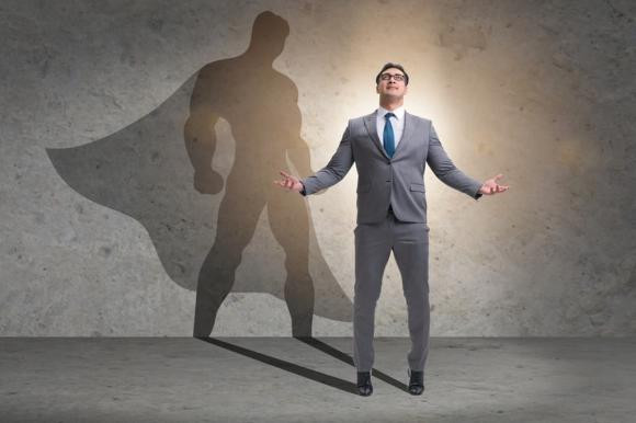 Trang web tử vi chia sẻ rằng, các con giáp Tý, Sửu, Dần, Mão, Thìn càng về già càng may mắn, càng kiếm được nhiều tiền, tiết kiệm càng dồi dào, quý nhân phù trợ, con cháu hiếu thảo, bạn càng vô tư hơn trong những năm sau này. Những người sinh vào năm Tý, Sửu, Dần, Mão và Thìn sẽ có phúc khí khi về già, có quý nhân phù trợ, vận may không ngừng đến. 